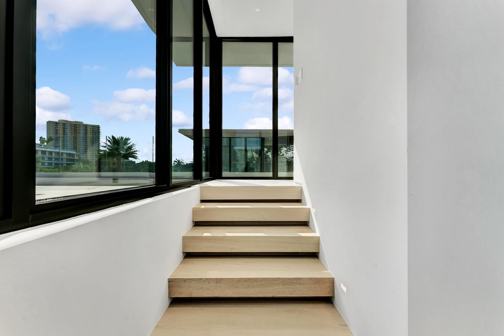 2130 S Miami Avenue, Miami, FL 33129 Photo