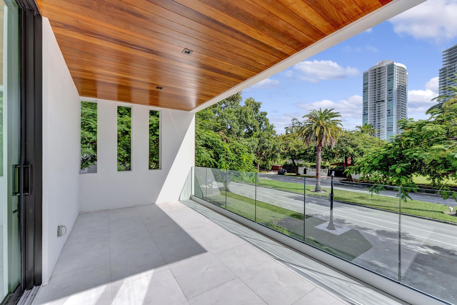 2130 S Miami Avenue, Miami, FL 33129 Photo