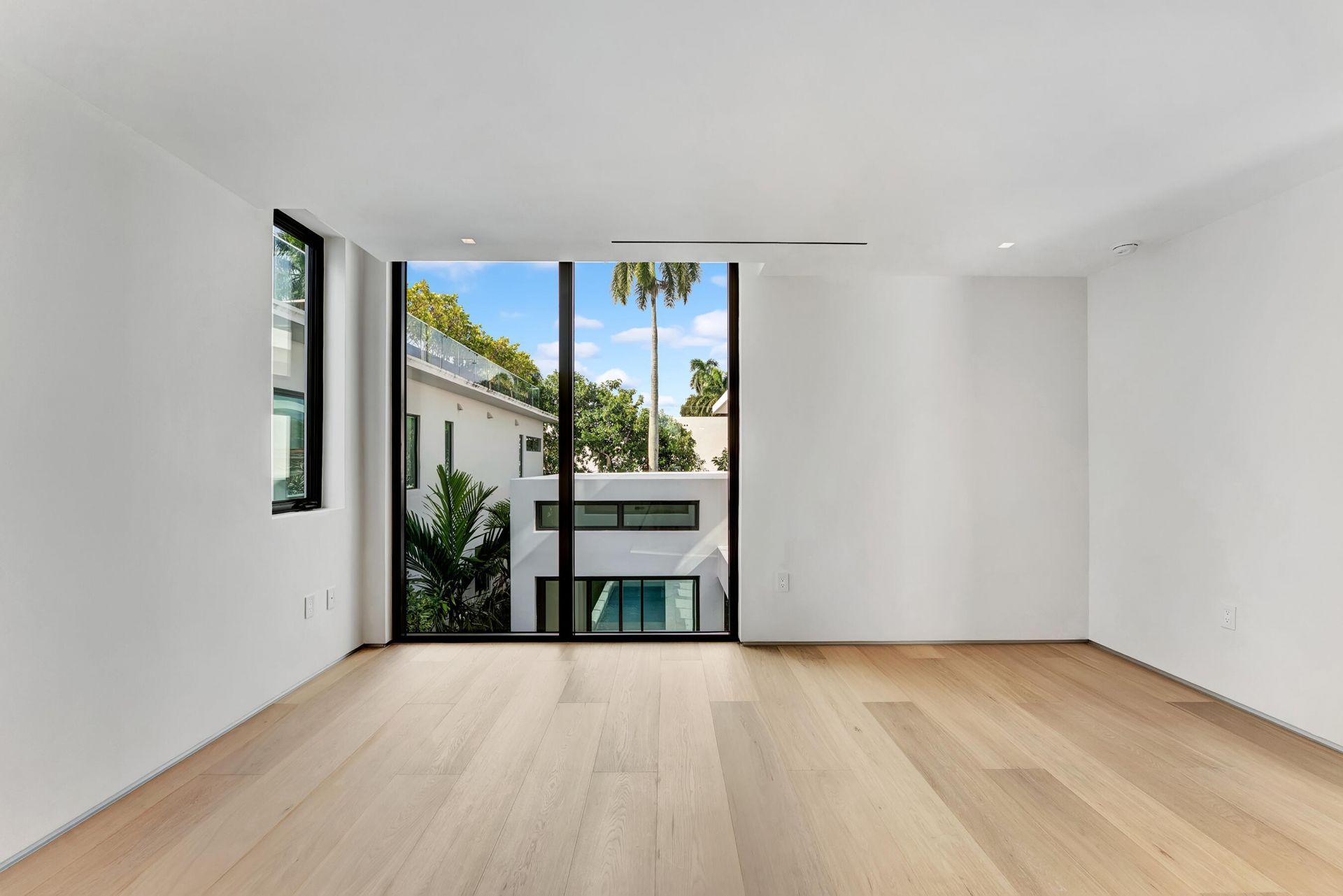 2130 S Miami Avenue, Miami, FL 33129 Photo