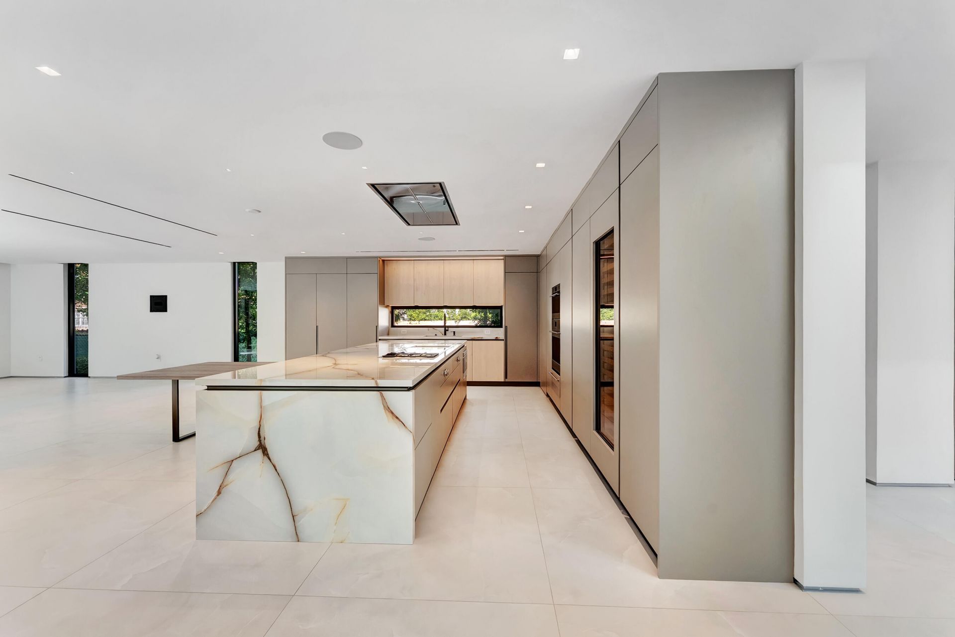 2130 S Miami Avenue, Miami, FL 33129 Photo