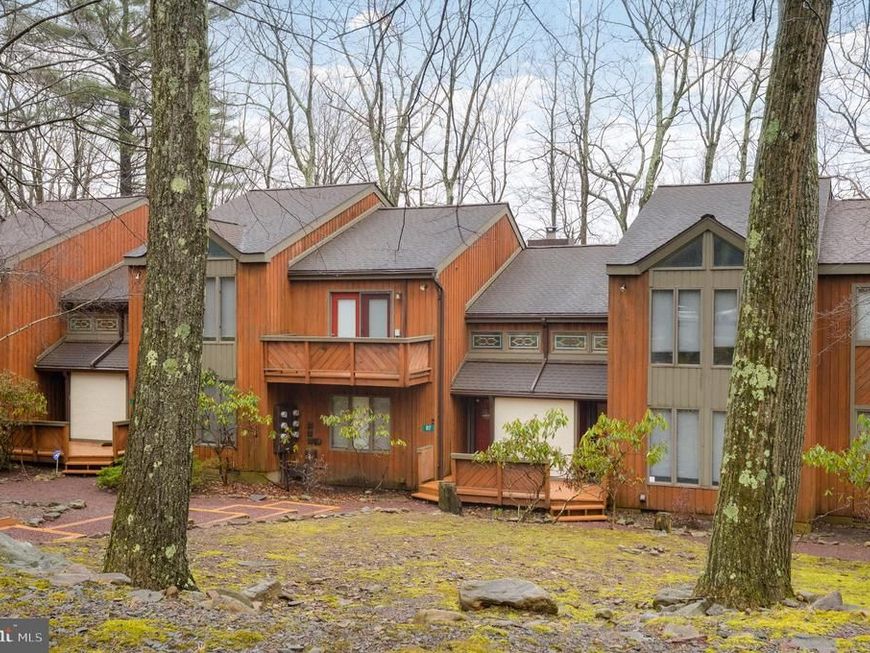 87 Warbler Court, Lake Harmony, PA 18624 Main Photo