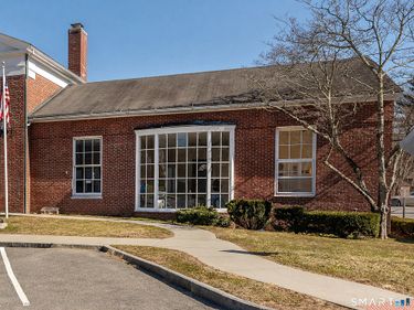 11 Bryan Hall, Washington, CT 06794