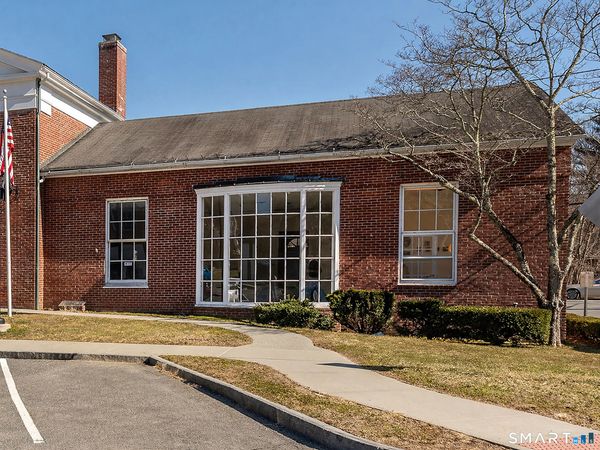 11 Bryan Hall, Washington, CT 06794