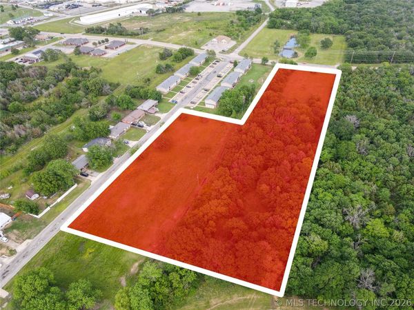 Pierce Avenue , McAlester, OK 74501