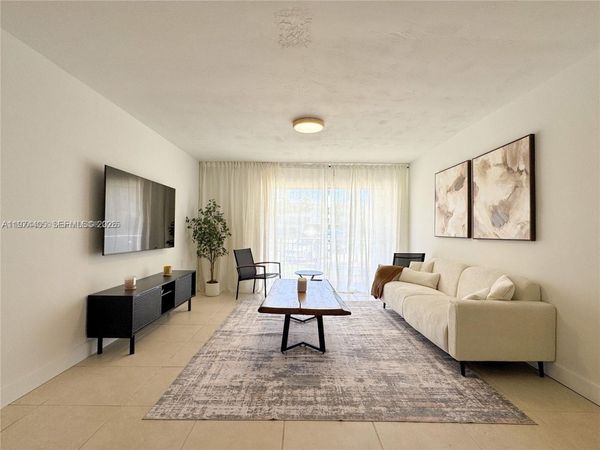 1631 NE 114th St , Unit 106, Miami, FL 33181