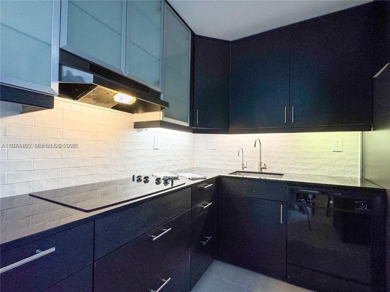 1631 NE 114th St , Unit 106, Miami, FL 33181 Photo