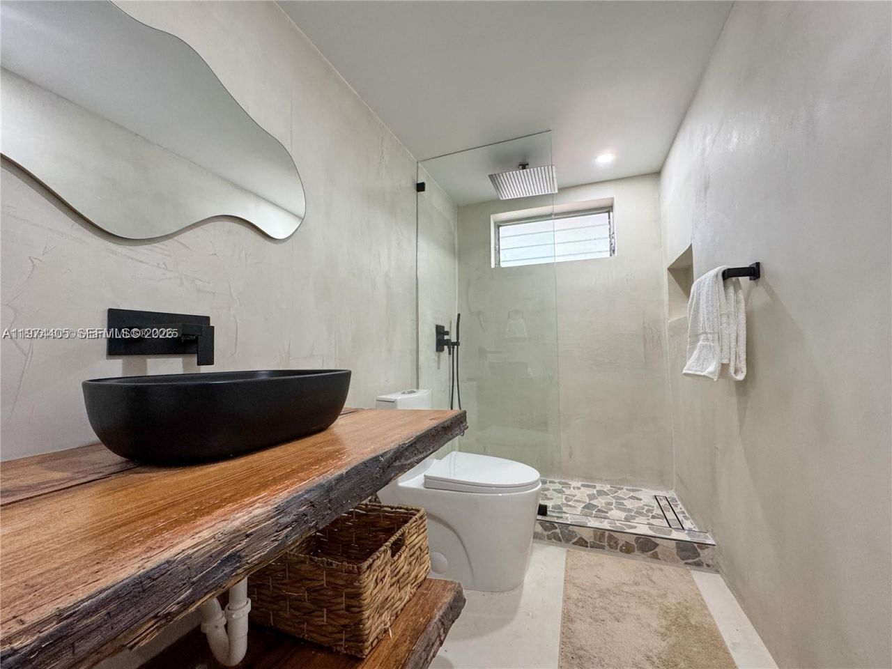 1631 NE 114th St , Unit 106, Miami, FL 33181 Photo