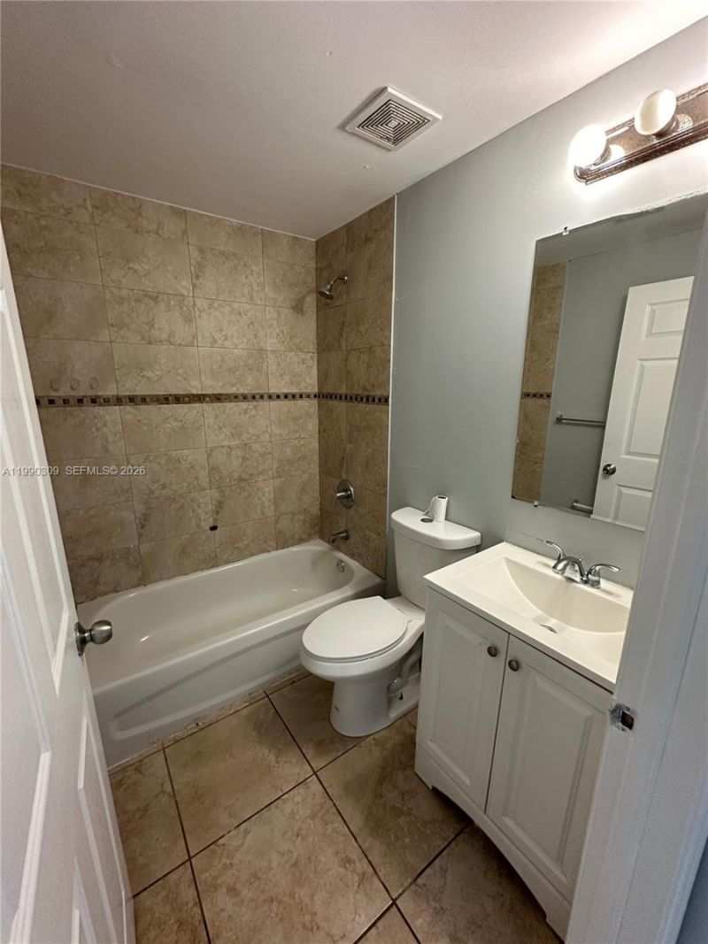 6801 NW 2nd Ct , Unit 6803, Miami, FL 33150 Photo
