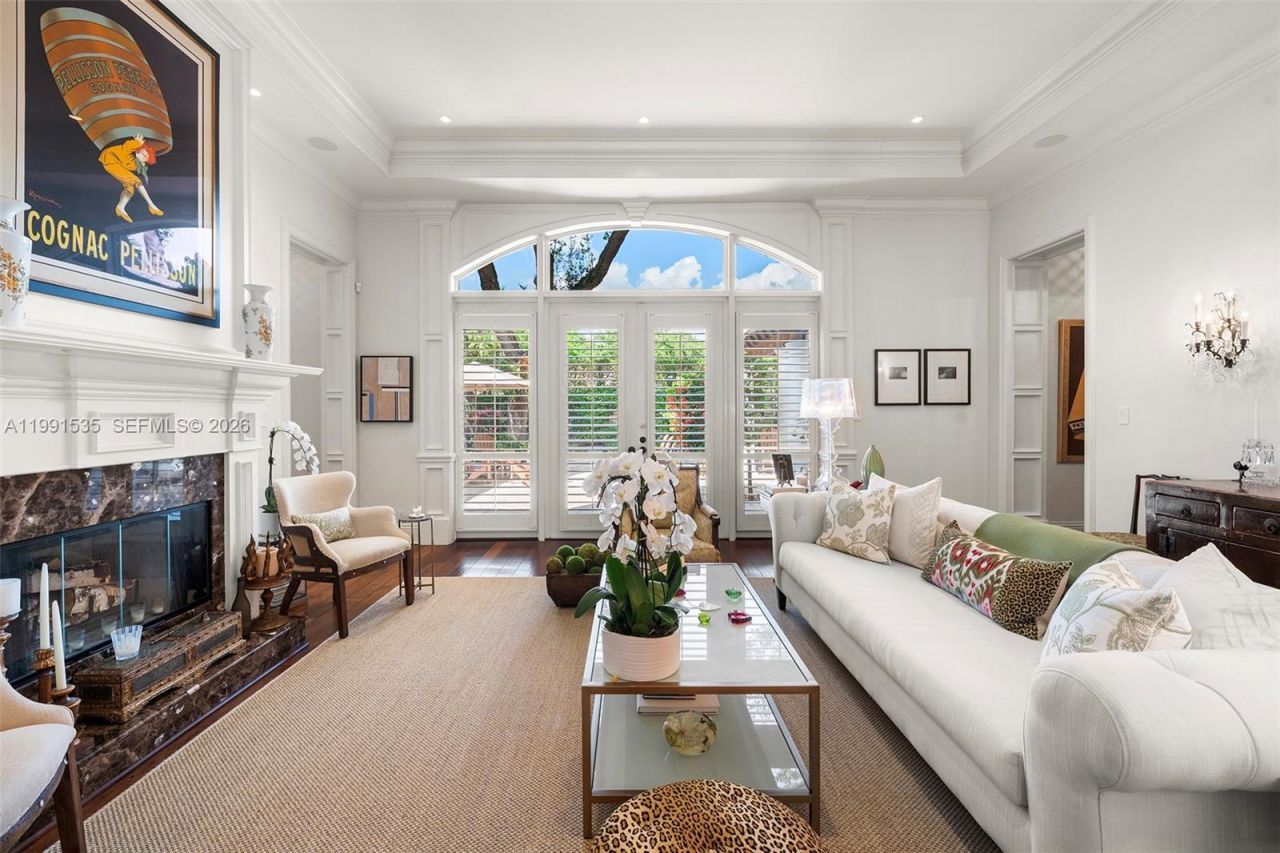 6900 Altamira St, Coral Gables, FL 33146 Photo