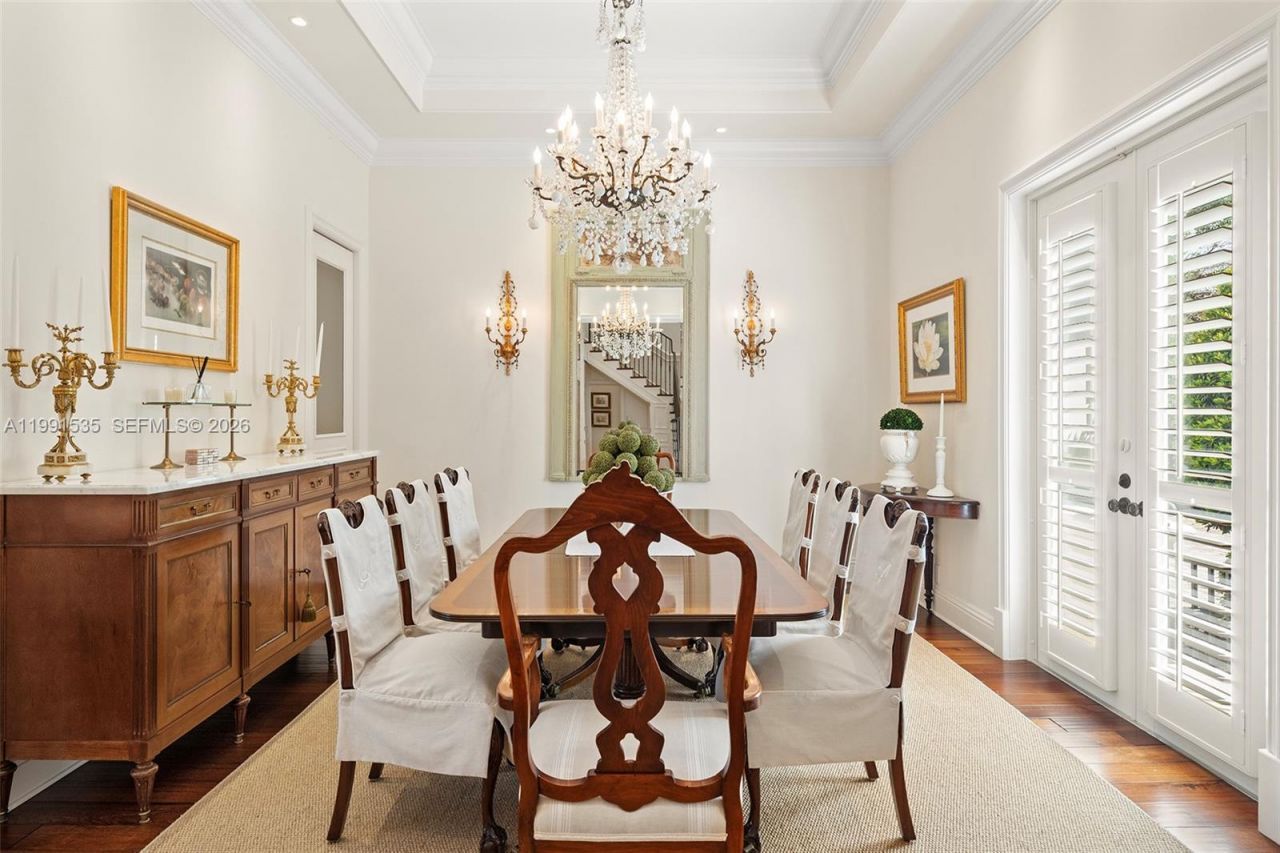 6900 Altamira St, Coral Gables, FL 33146 Photo