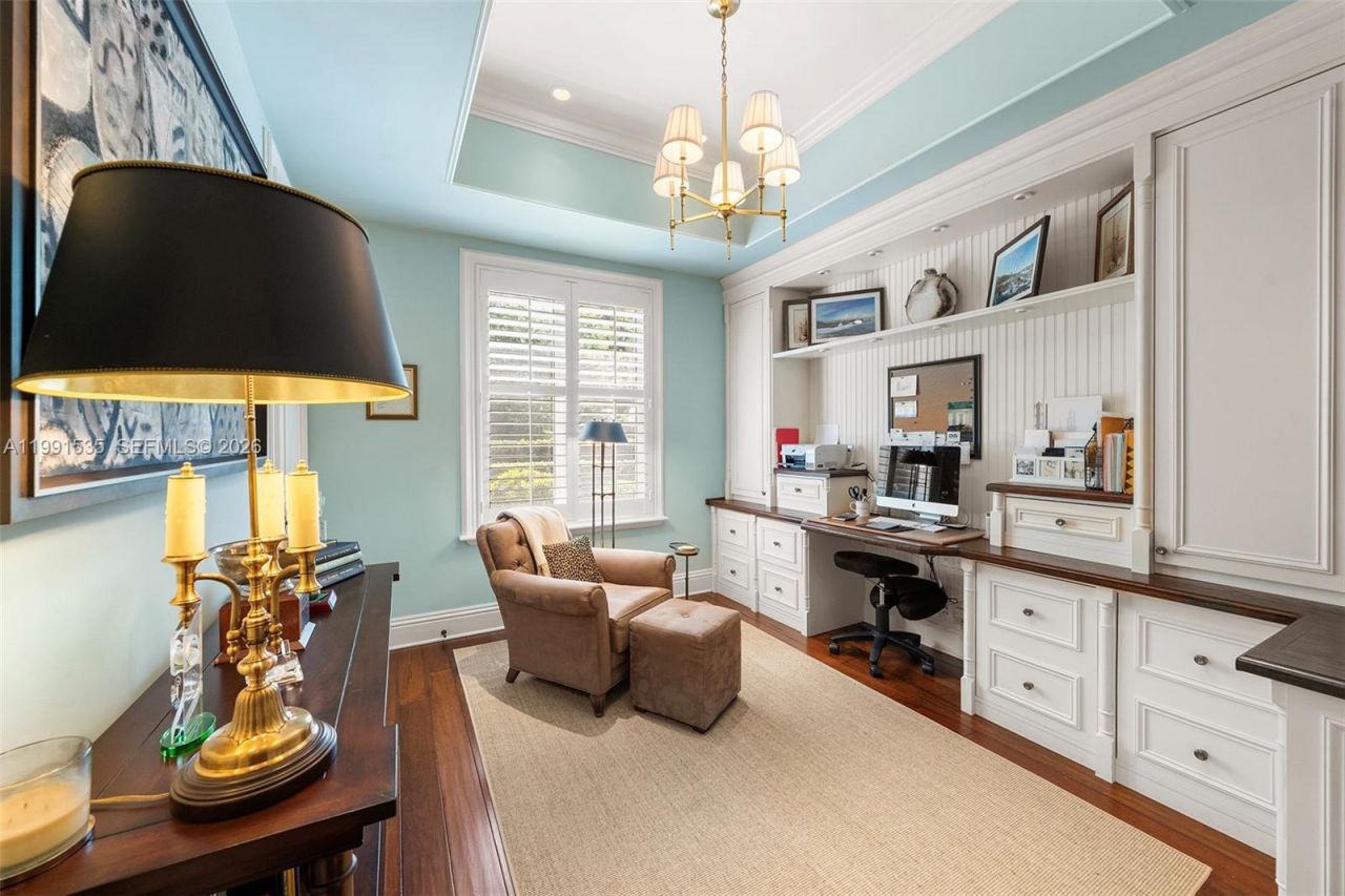 6900 Altamira St, Coral Gables, FL 33146 Photo