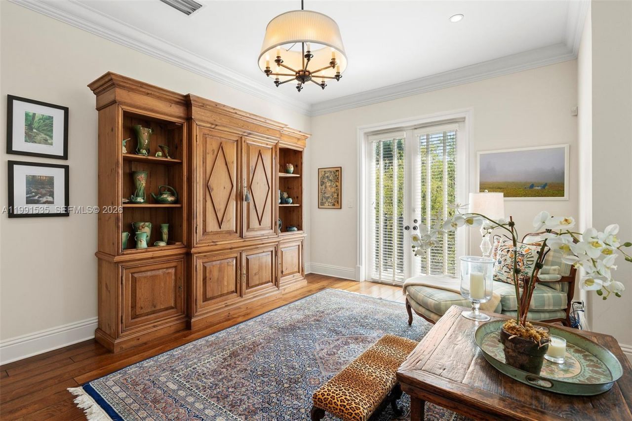 6900 Altamira St, Coral Gables, FL 33146 Photo