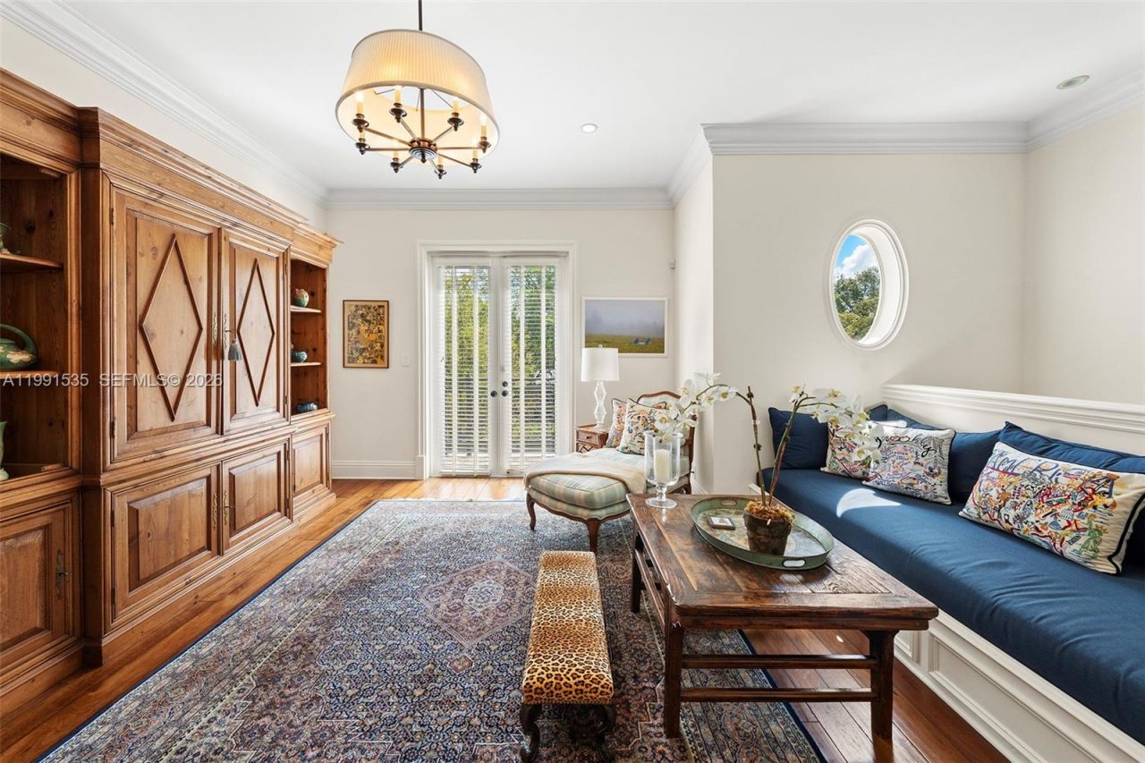 6900 Altamira St, Coral Gables, FL 33146 Photo