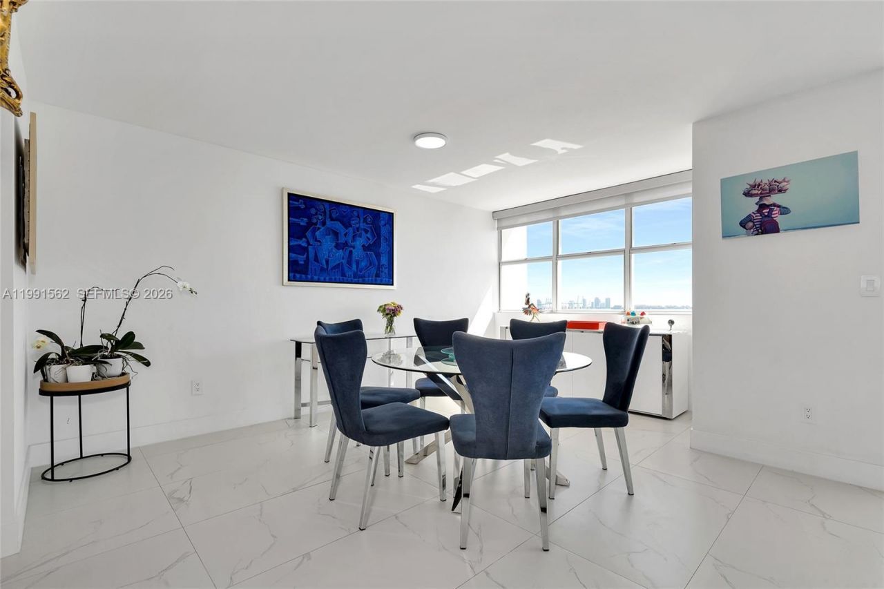 1420 Brickell Bay Dr, Unit 1003A, Miami, FL 33131 Photo