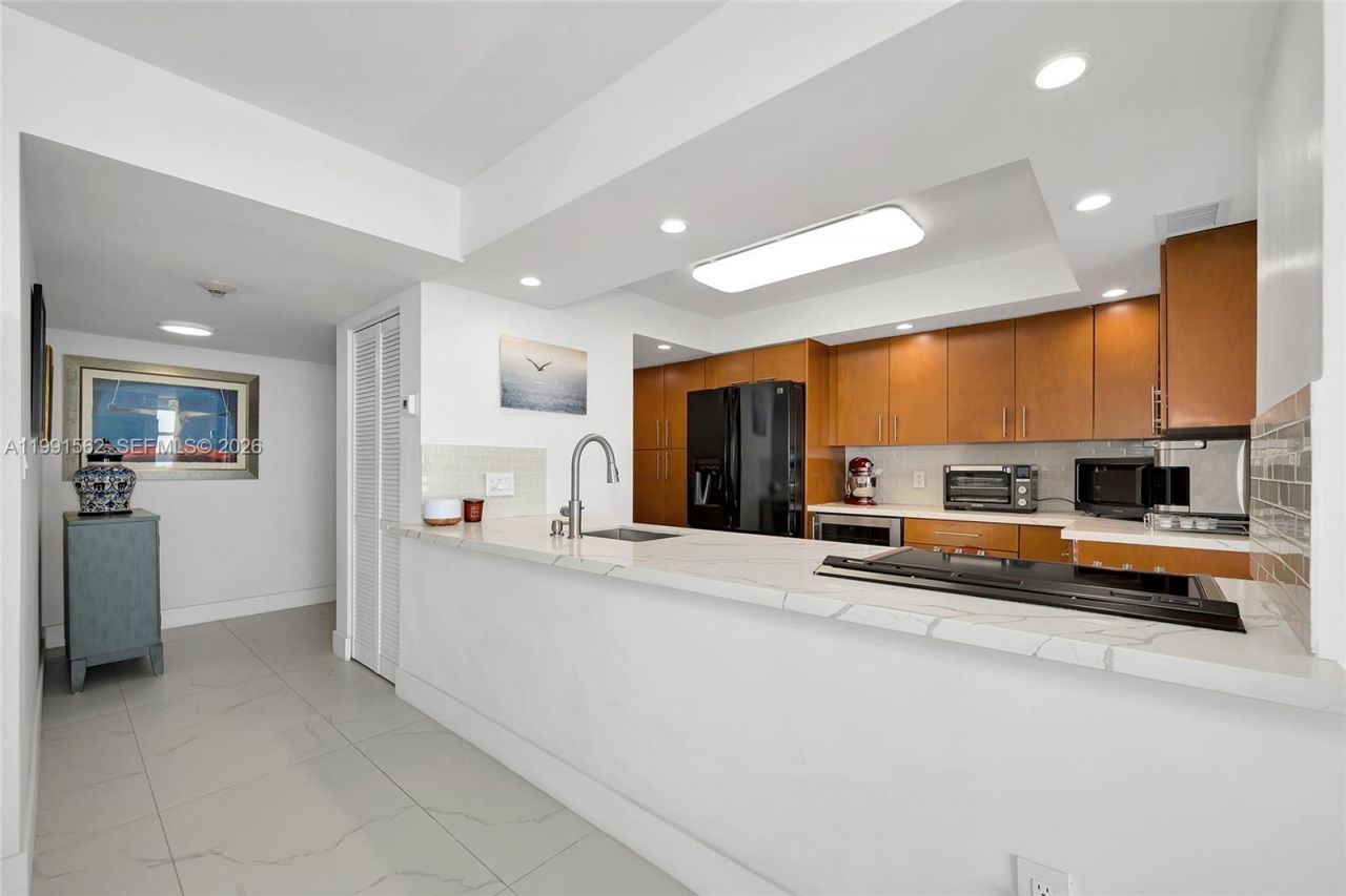 1420 Brickell Bay Dr, Unit 1003A, Miami, FL 33131 Photo