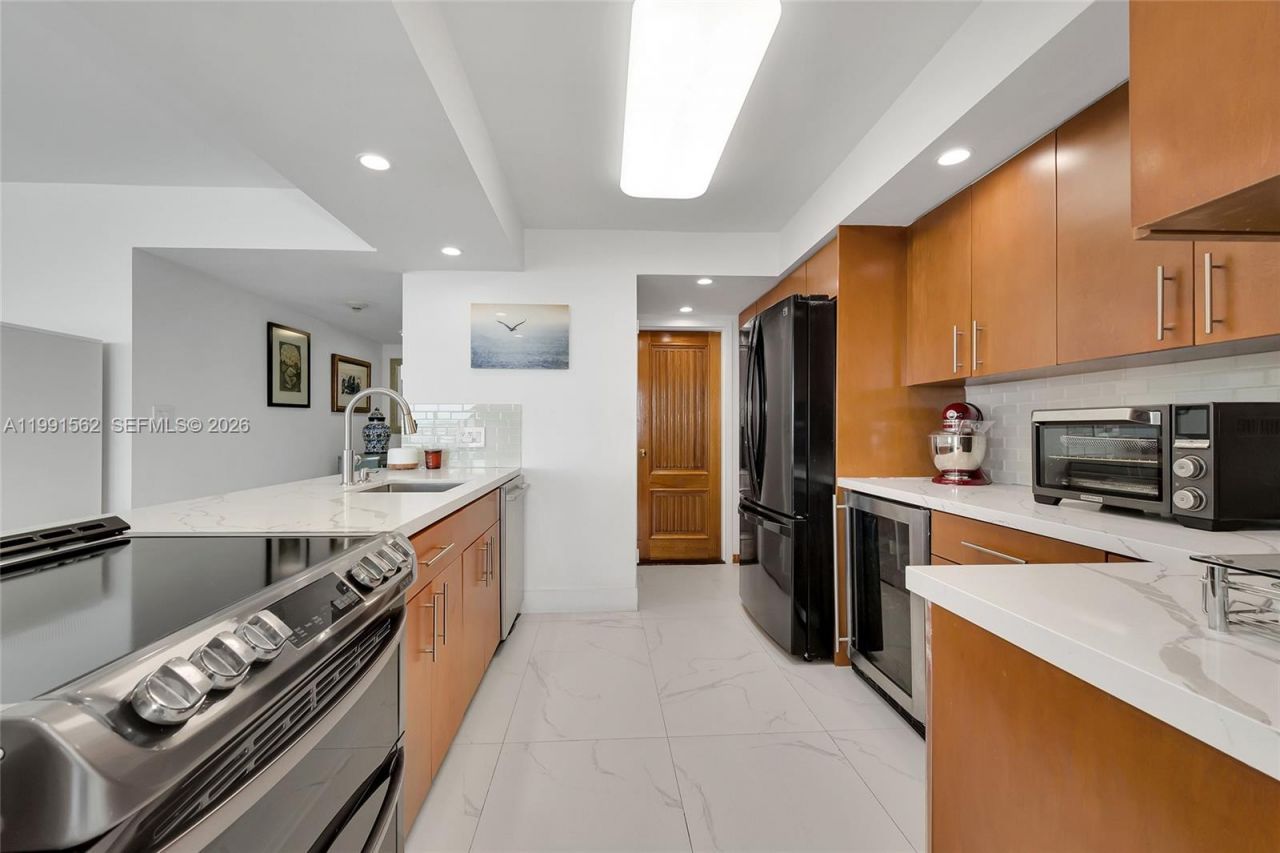 1420 Brickell Bay Dr, Unit 1003A, Miami, FL 33131 Photo
