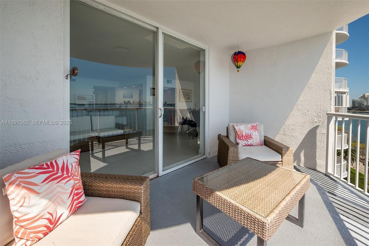 1420 Brickell Bay Dr, Unit 1003A, Miami, FL 33131 Photo