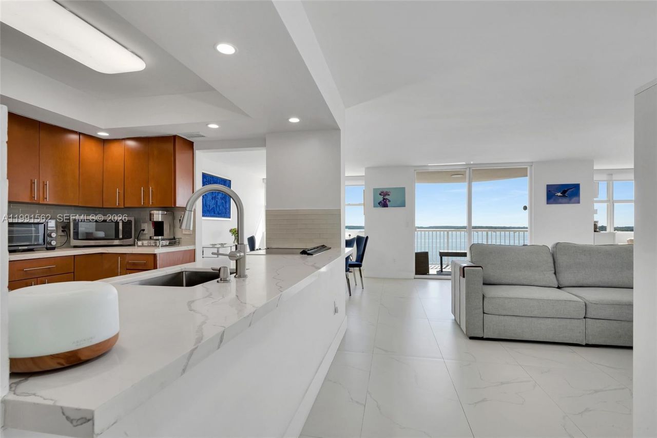 1420 Brickell Bay Dr, Unit 1003A, Miami, FL 33131 Photo
