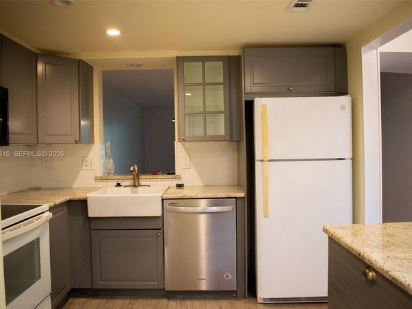 260 NW 76th Ave , Unit 406, Margate, FL 33063