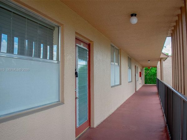 260 NW 76th Ave , Unit 406, Margate, FL 33063