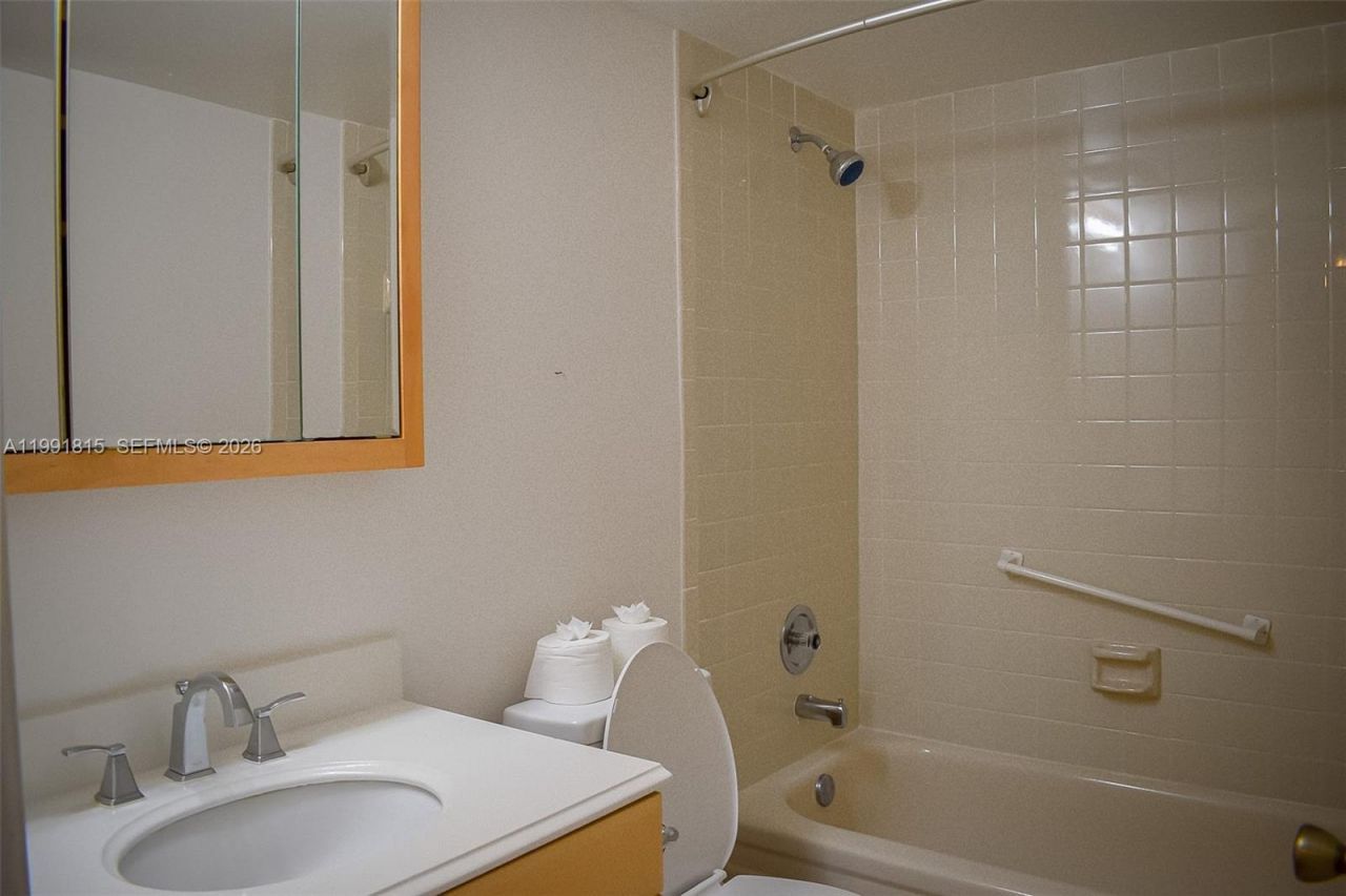 260 NW 76th Ave , Unit 406, Margate, FL 33063 Photo