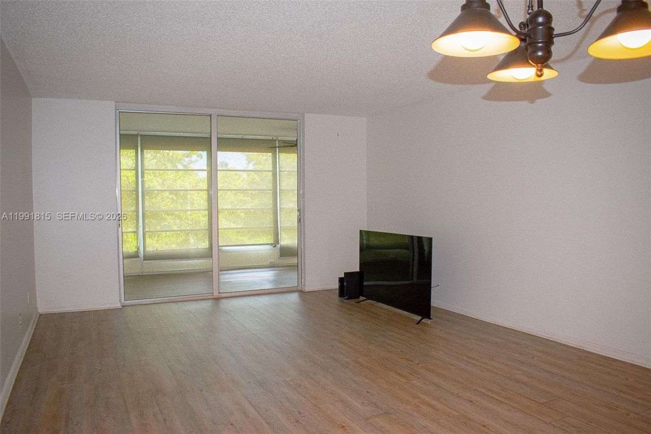 260 NW 76th Ave , Unit 406, Margate, FL 33063 Photo