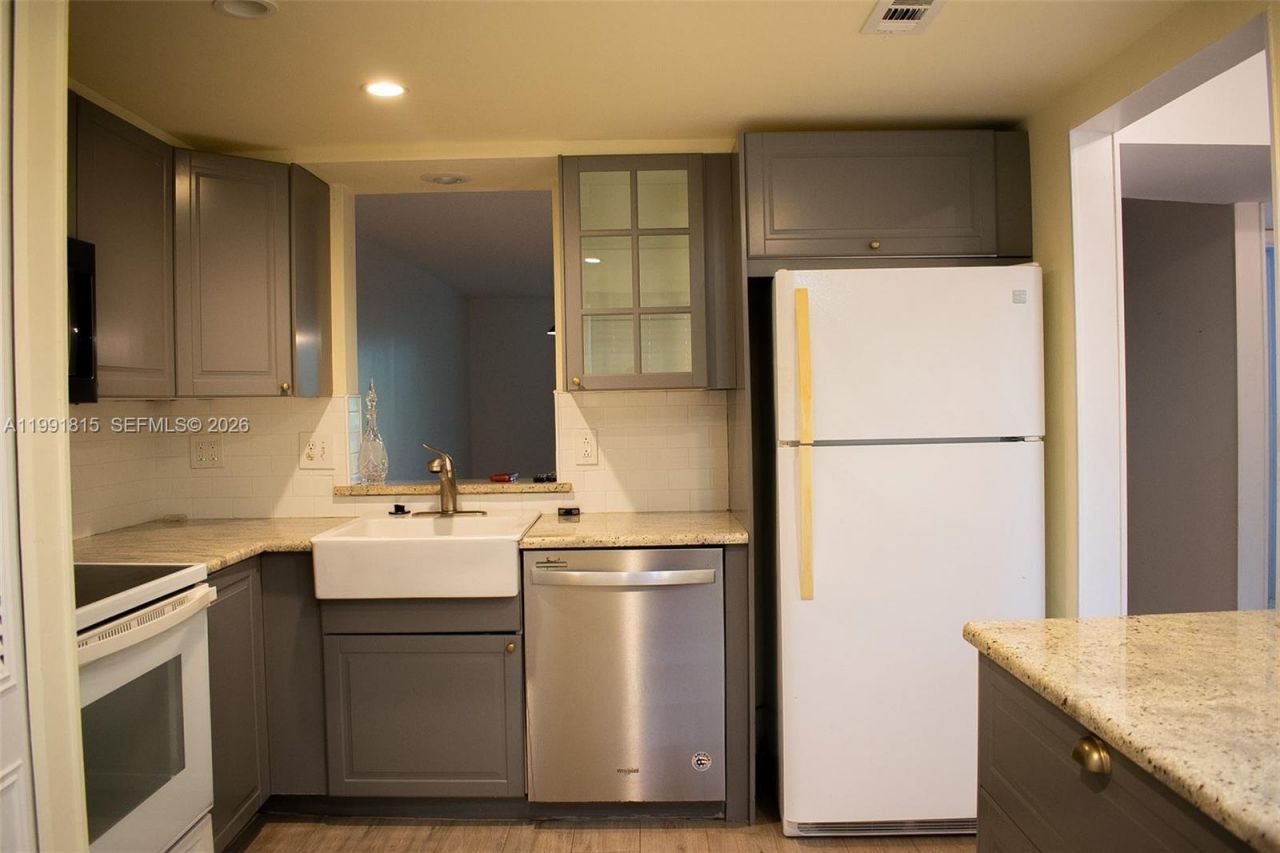 260 NW 76th Ave , Unit 406, Margate, FL 33063 Photo