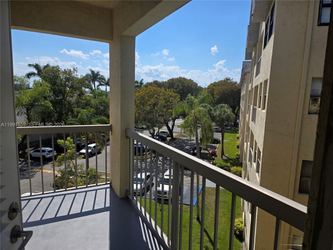 8100 Geneva Ct, Unit 432, Doral, FL 33166 Photo