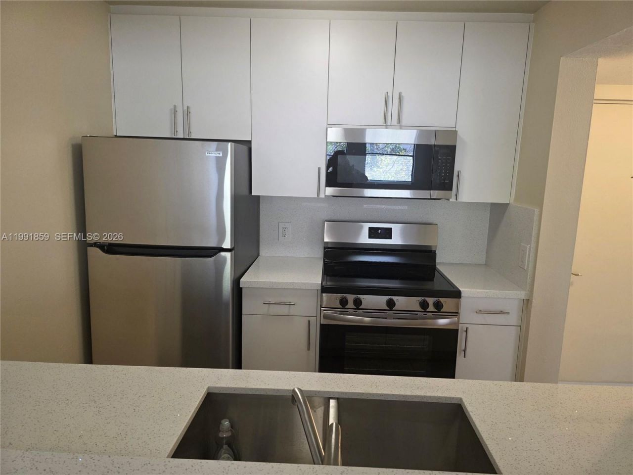 8100 Geneva Ct, Unit 432, Doral, FL 33166 Photo