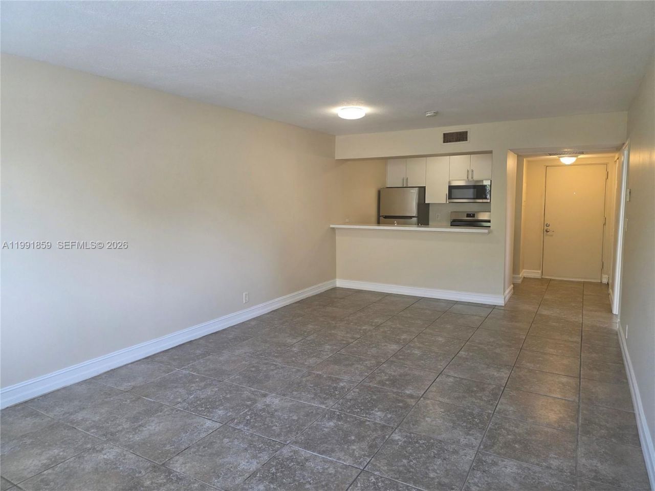 8100 Geneva Ct, Unit 432, Doral, FL 33166 Photo
