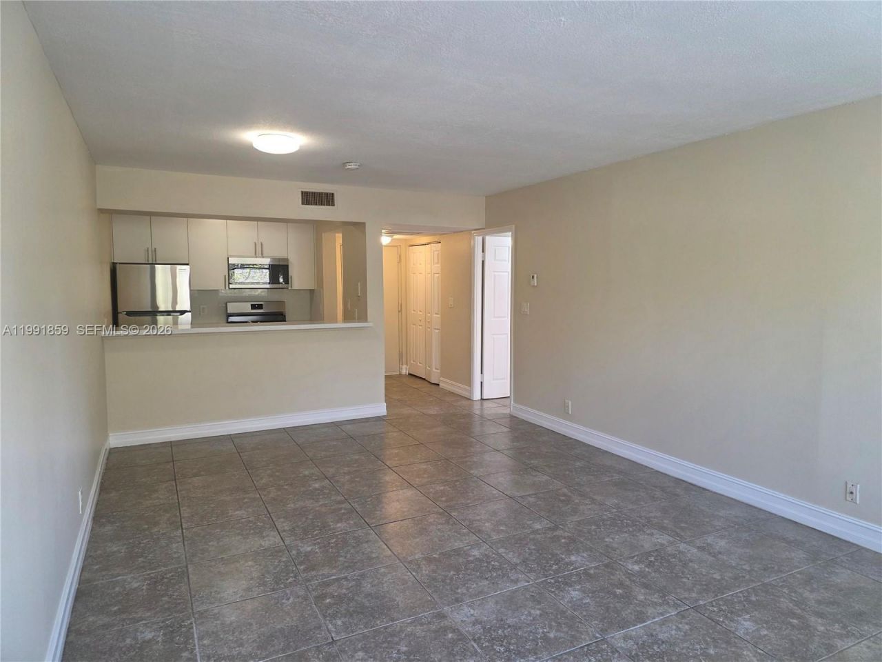 8100 Geneva Ct, Unit 432, Doral, FL 33166 Photo