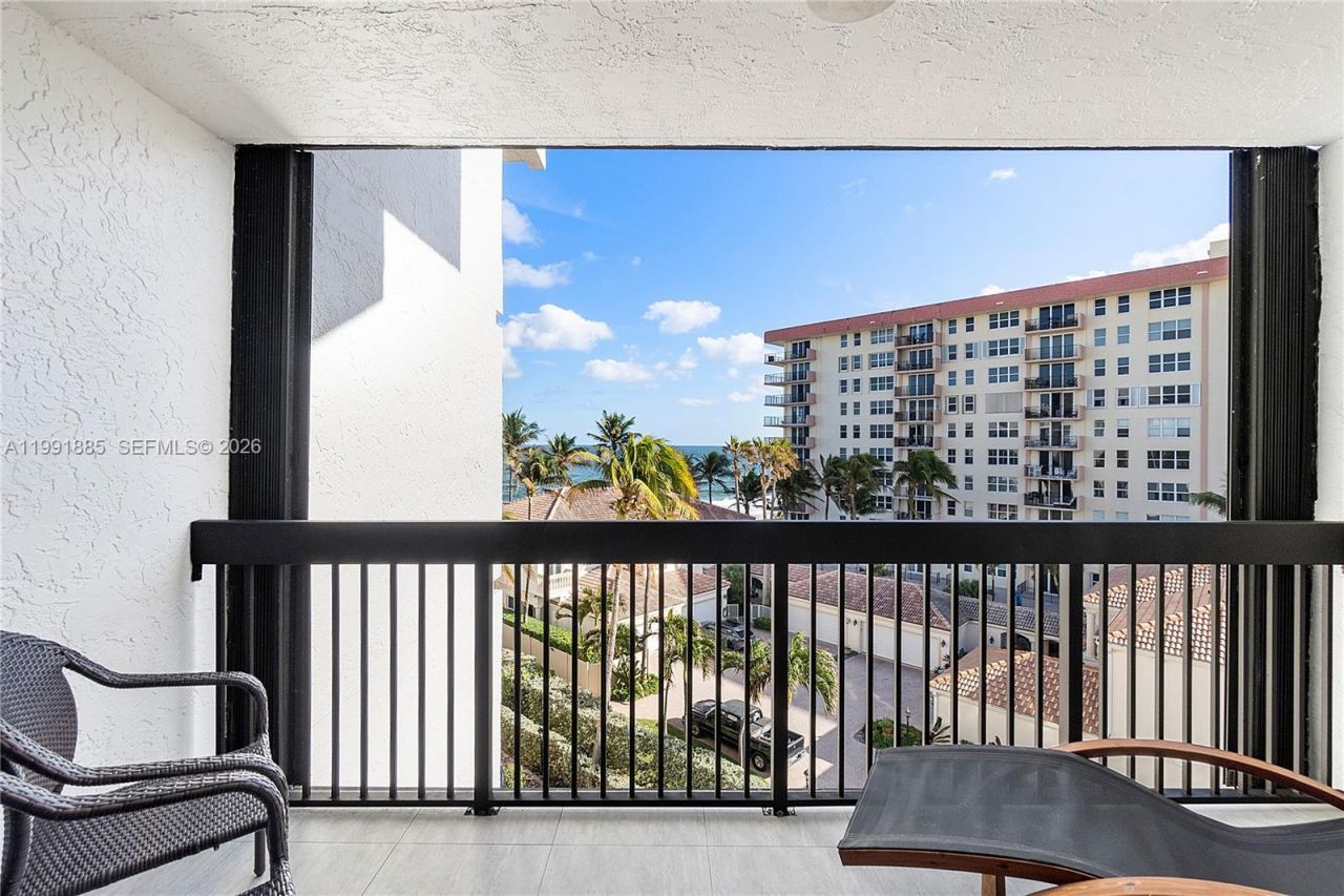 1155 Hillsboro Mile , Unit 510, Hillsboro Beach, FL 33062 Photo