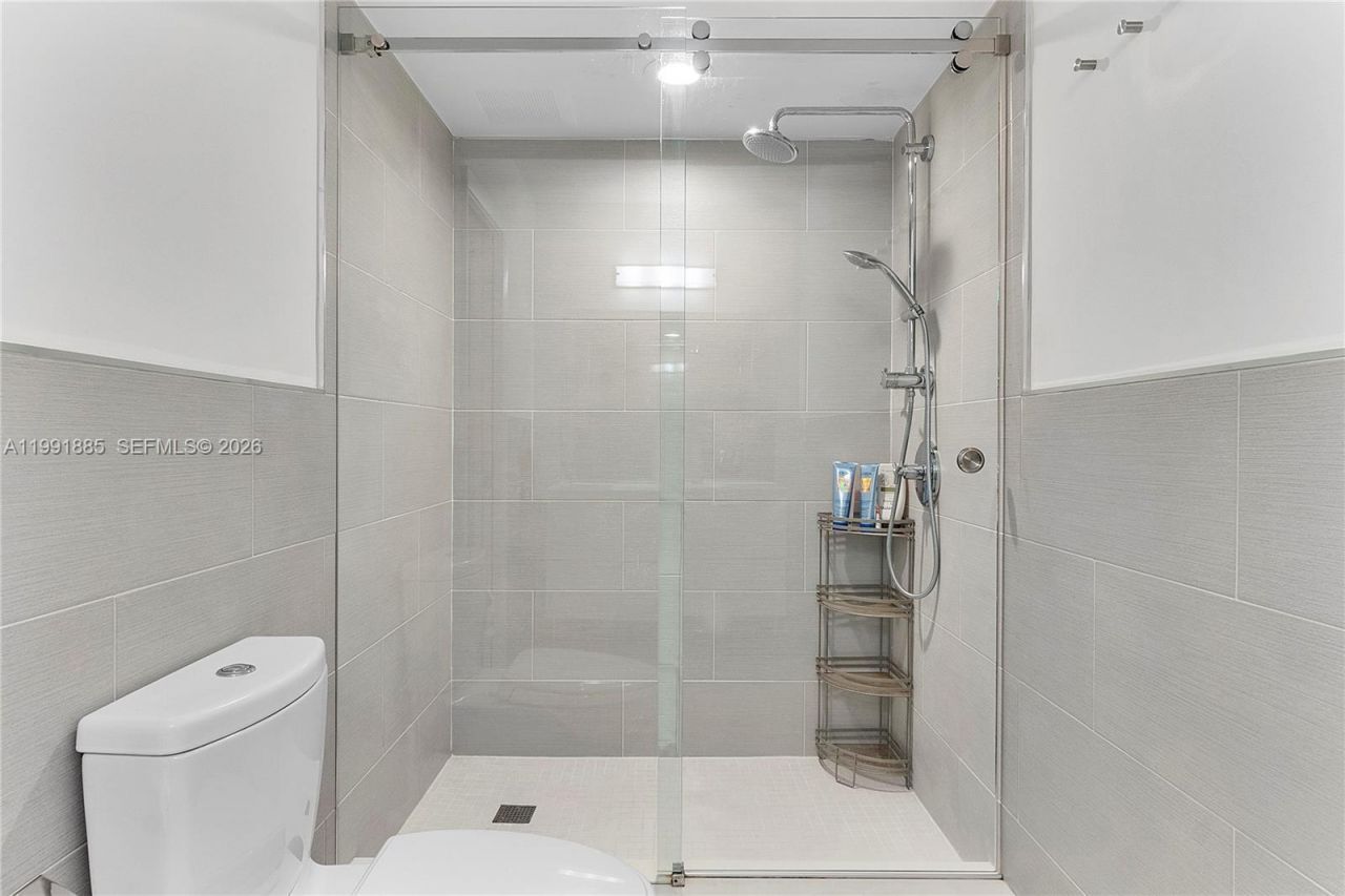 1155 Hillsboro Mile , Unit 510, Hillsboro Beach, FL 33062 Photo