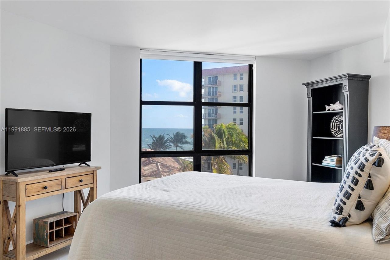 1155 Hillsboro Mile , Unit 510, Hillsboro Beach, FL 33062 Photo