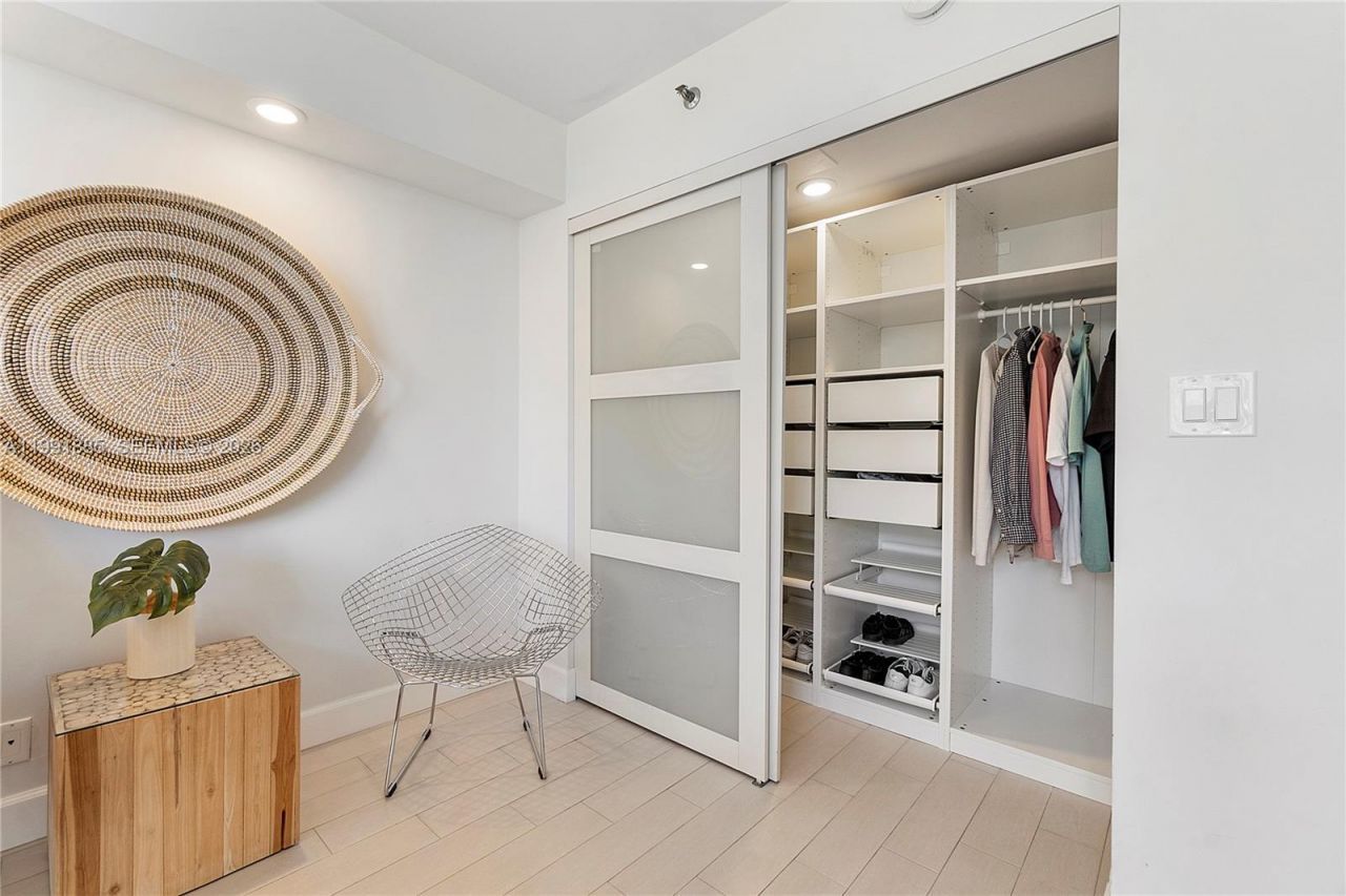 1155 Hillsboro Mile , Unit 510, Hillsboro Beach, FL 33062 Photo