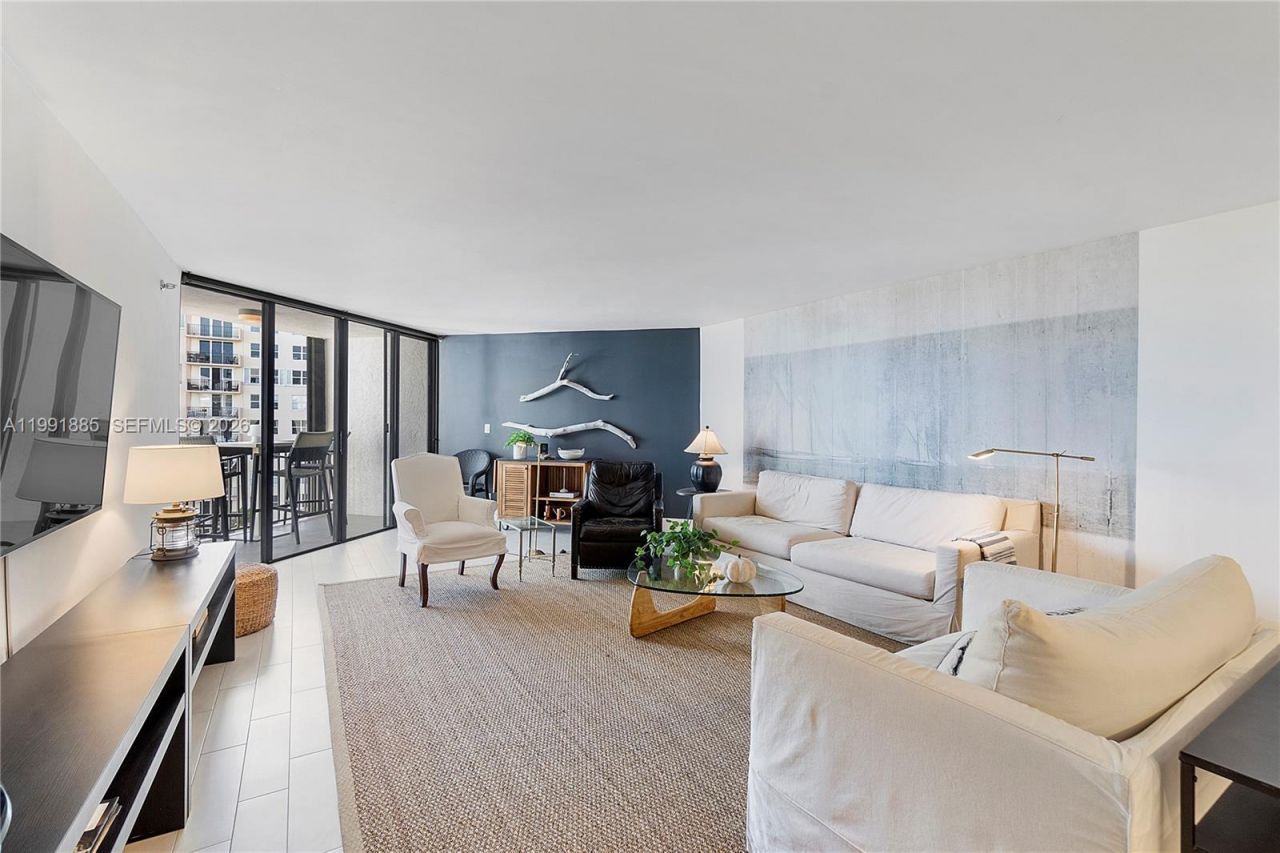 1155 Hillsboro Mile , Unit 510, Hillsboro Beach, FL 33062 Photo