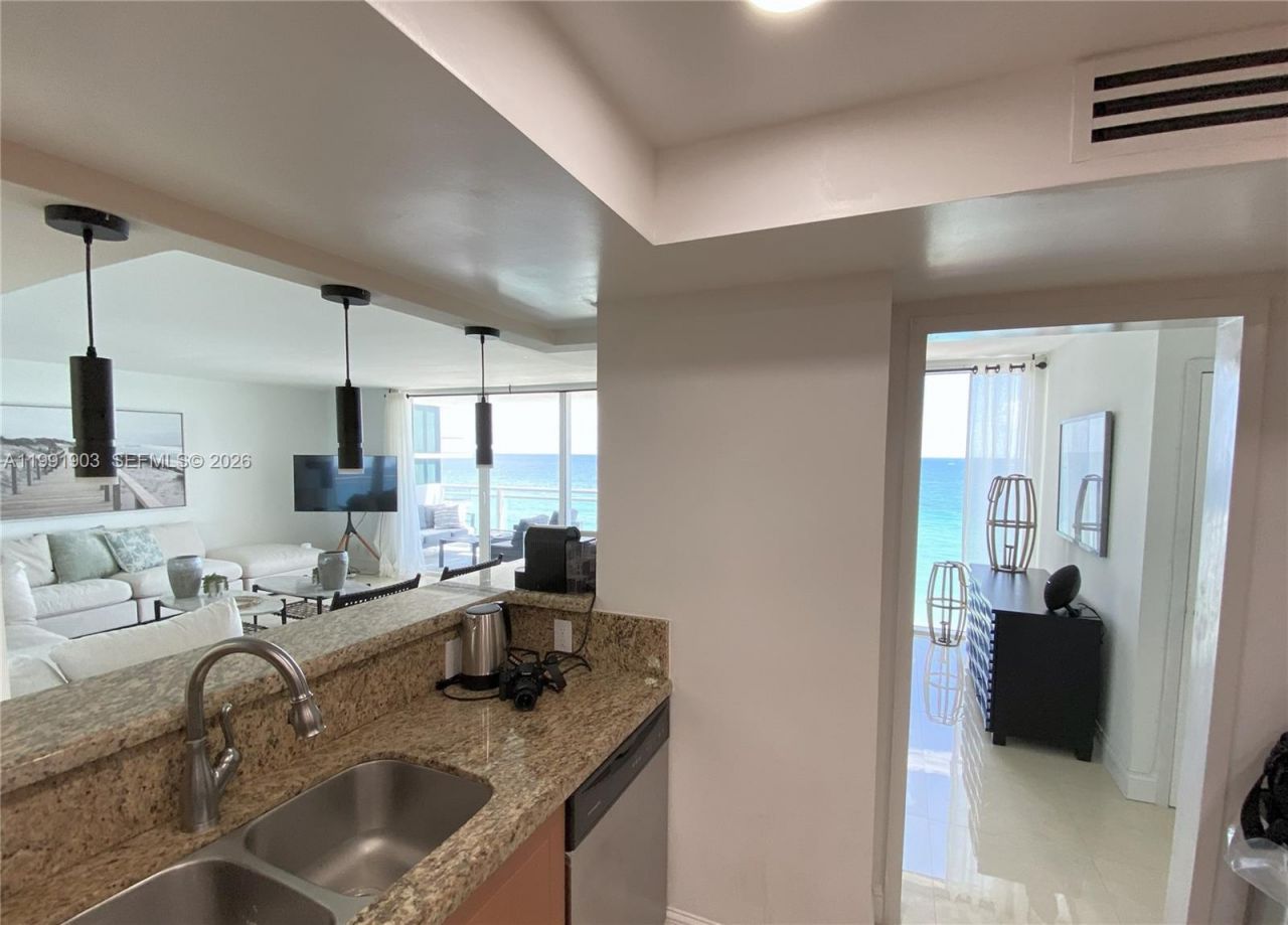 2030 S Ocean Dr , Unit 821, Hallandale Beach, FL 33009 Photo