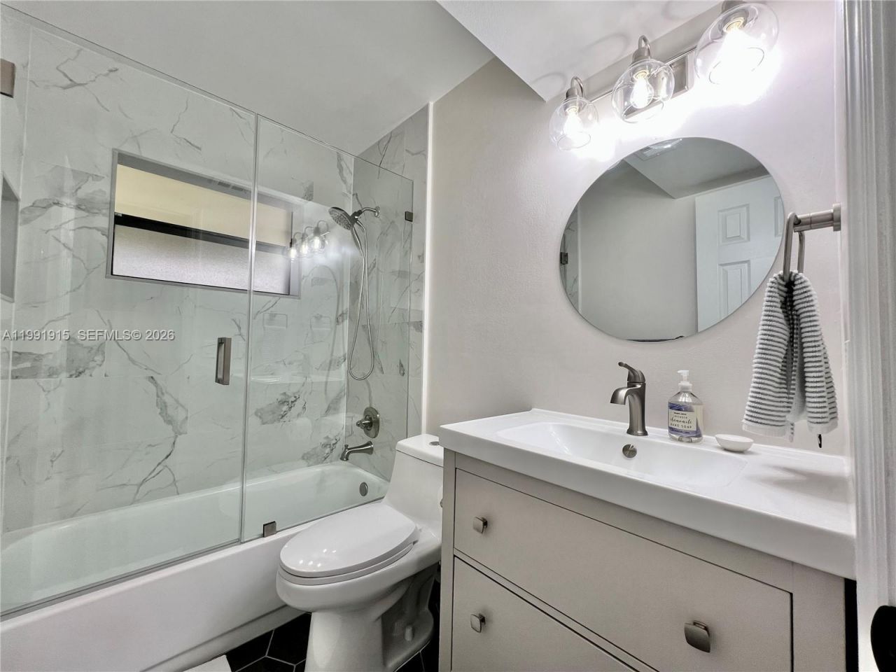 10019 Winding Lake Rd, Unit 202, Sunrise, FL 33351 Photo