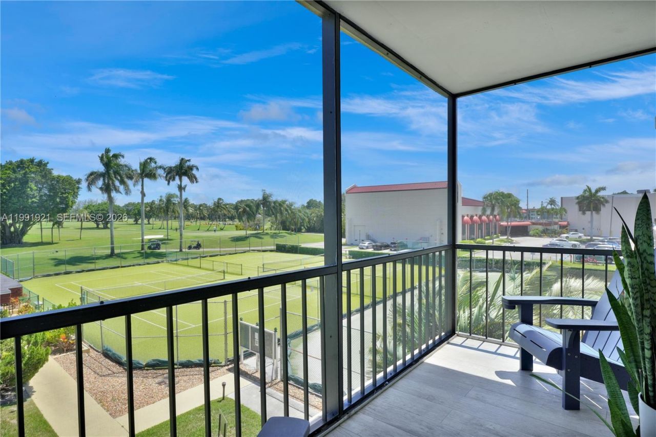 8900 Washington Blvd, Unit 320, Pembroke Pines, FL 33025 Photo