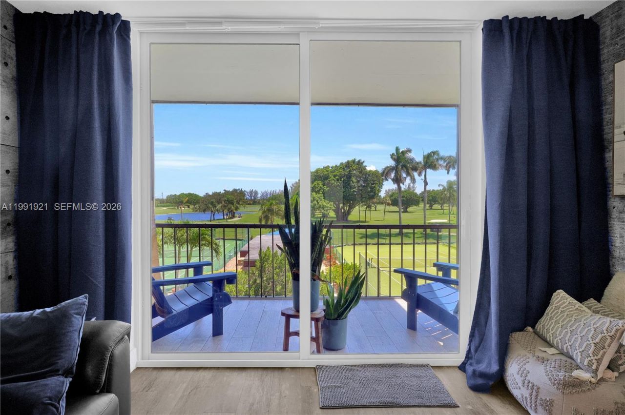 8900 Washington Blvd, Unit 320, Pembroke Pines, FL 33025 Photo