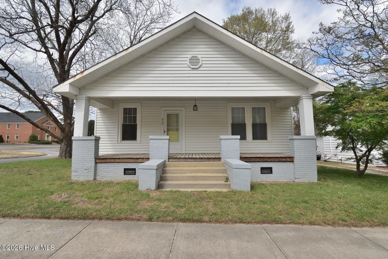 610 E Washington Street, Nashville, NC 27856 Main Photo