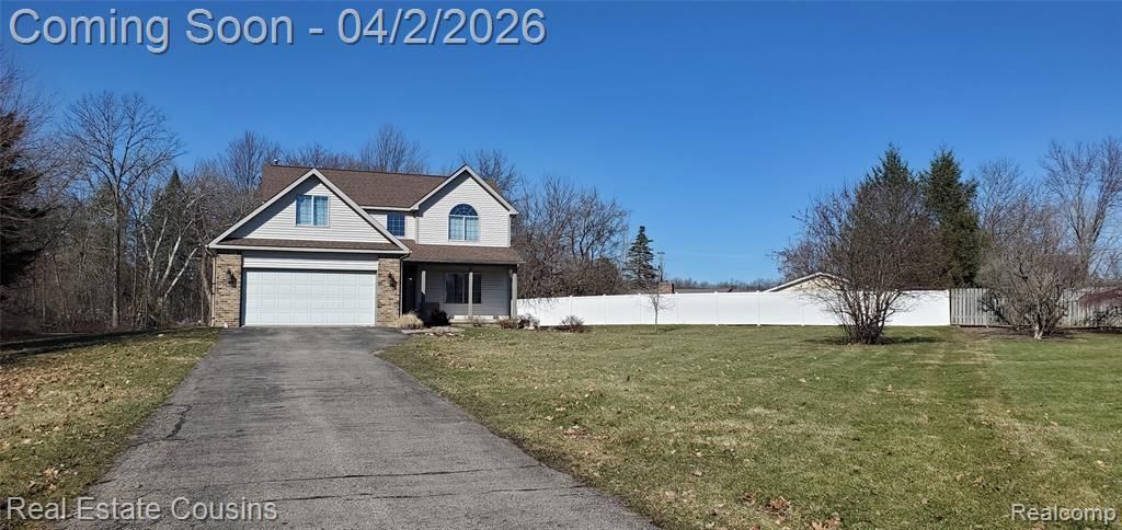 1520 NE Eden Gardens Drive S, Fenton, MI 48430 Main Photo