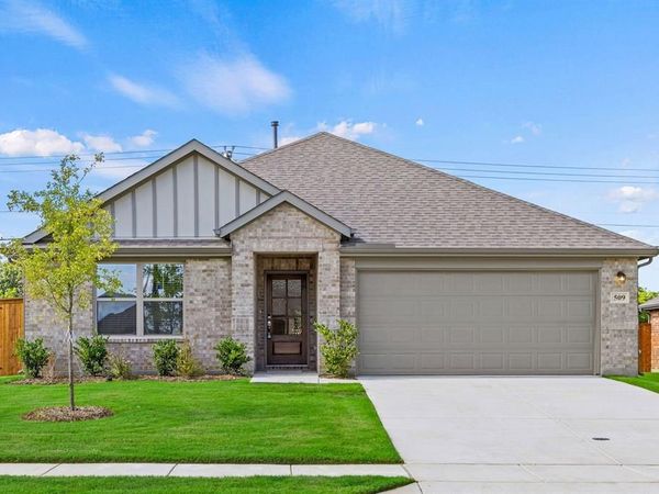 556 Stone Hollow Drive, Van Alstyne, TX 75495