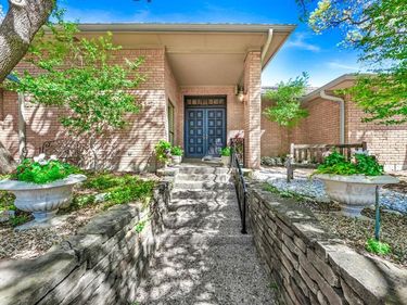 9317 Moss Trail, Dallas, TX 75231