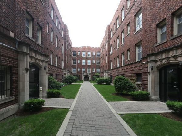 3265 W Wrightwood Avenue , Unit 1W, Chicago, IL 60647