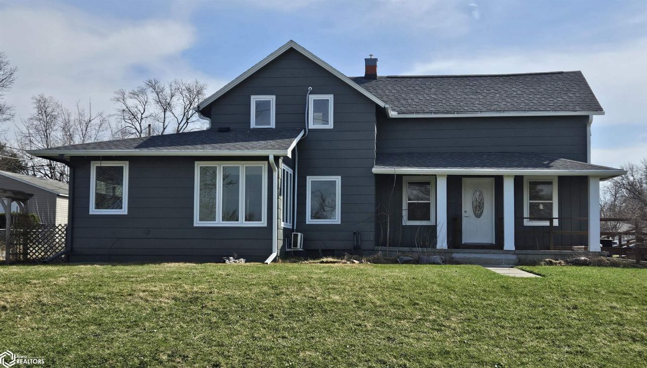 312 W South Street, Marshalltown, IA 50158 Main Photo