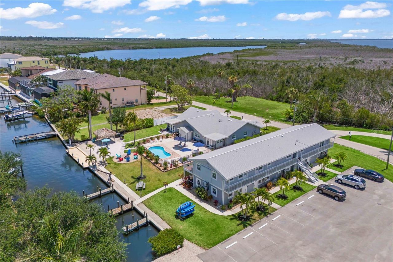 12200 Shoreview Drive, Cape Coral, FL 33993 Photo