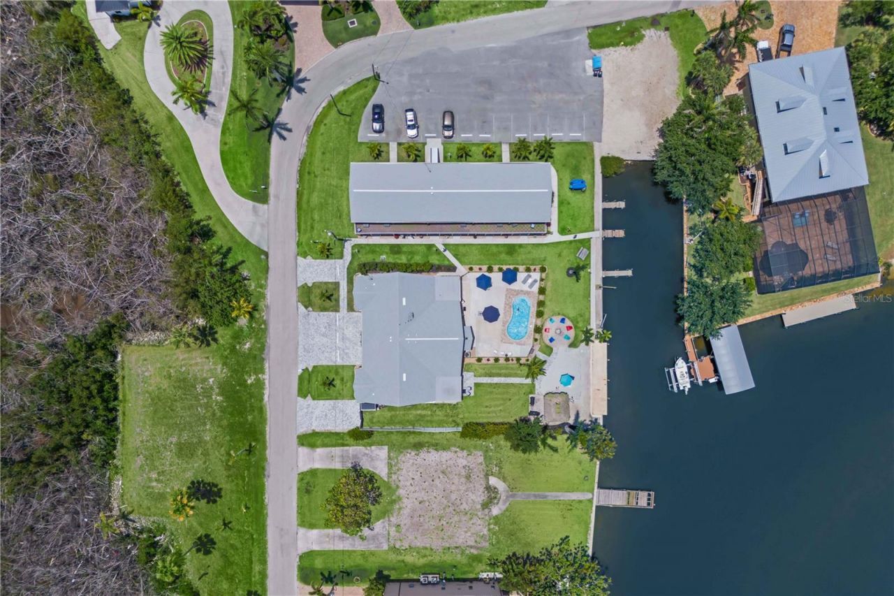 12200 Shoreview Drive, Cape Coral, FL 33993 Photo