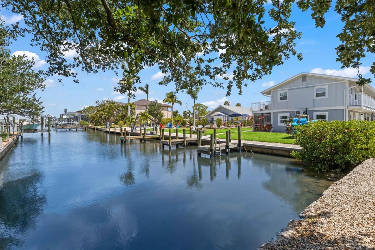 12200 Shoreview Drive, Cape Coral, FL 33993 Photo