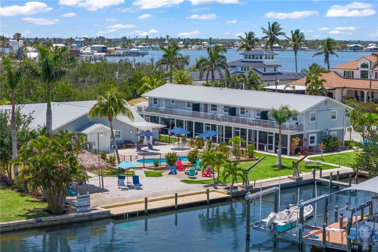 12200 Shoreview Drive, Cape Coral, FL 33993 Photo